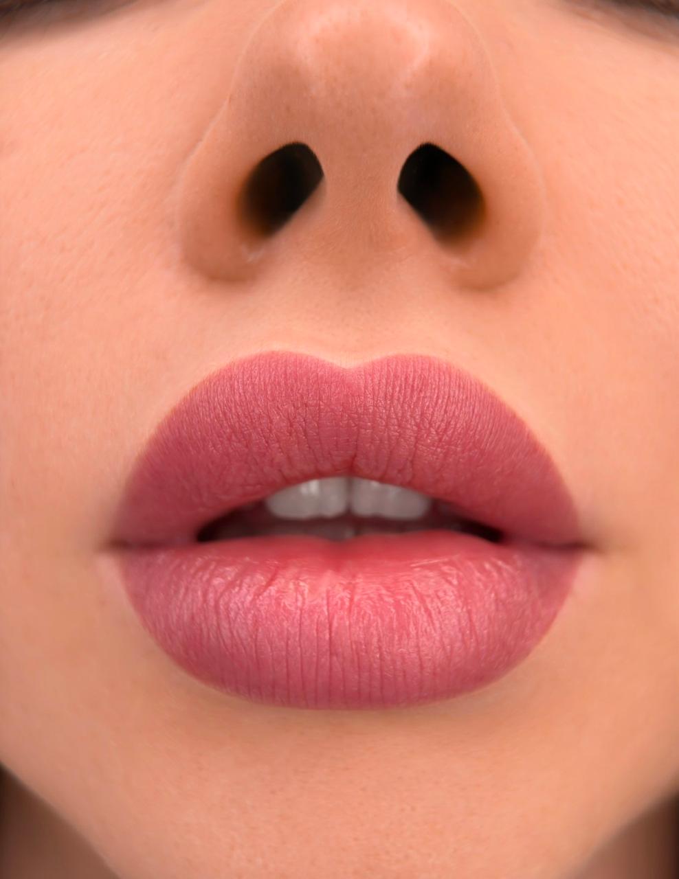 Lips Blush αποτέλεσμα